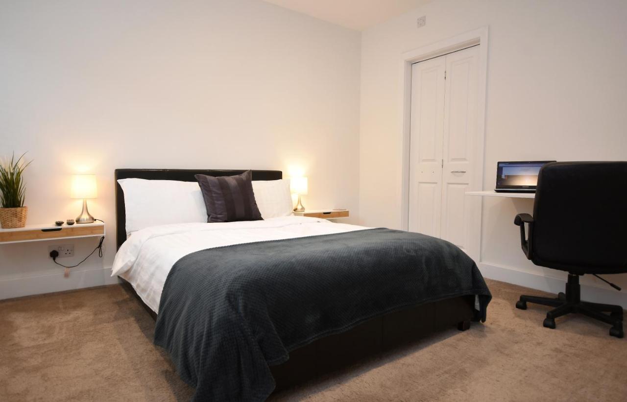 Apple Tree Place B&B Tadley Esterno foto