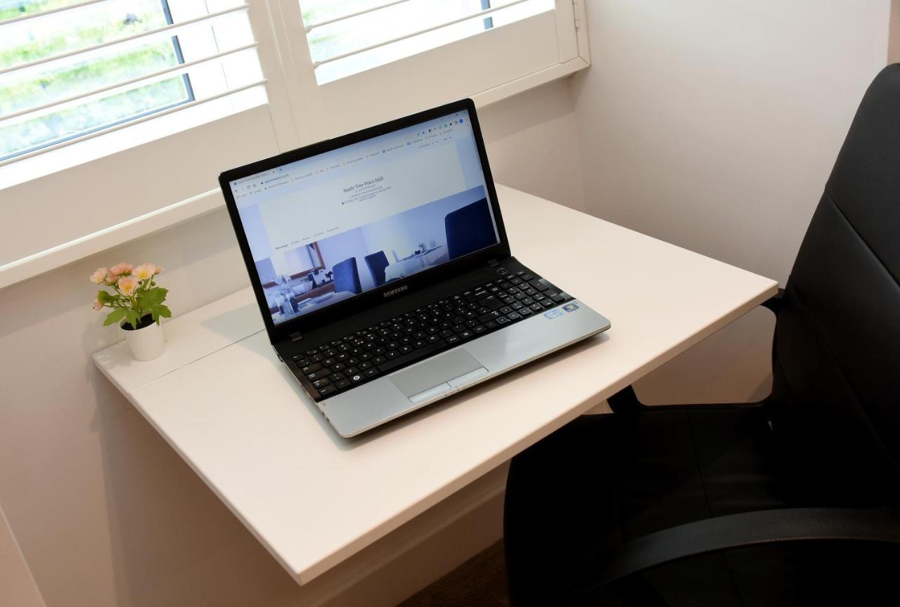 Apple Tree Place B&B Tadley Esterno foto